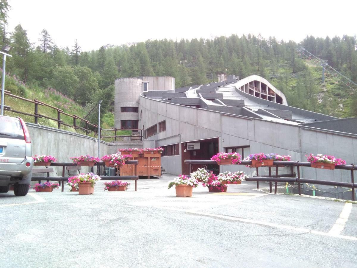 Cervinia Ski In Ski Out - Studio On The Slopes Breuil-Cervinia Exterior photo